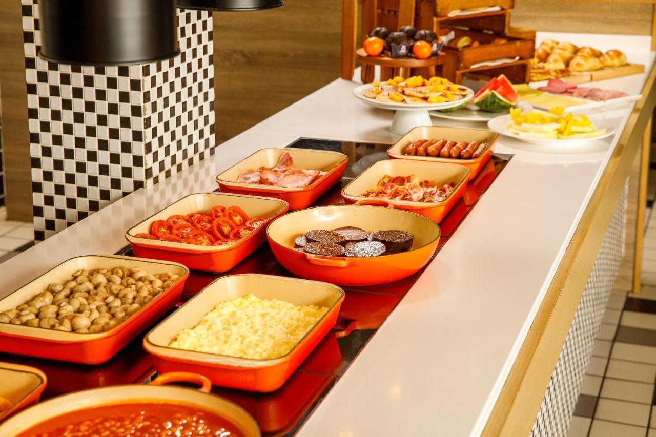 Holiday Inn Dumfries By Ihg Εξωτερικό φωτογραφία